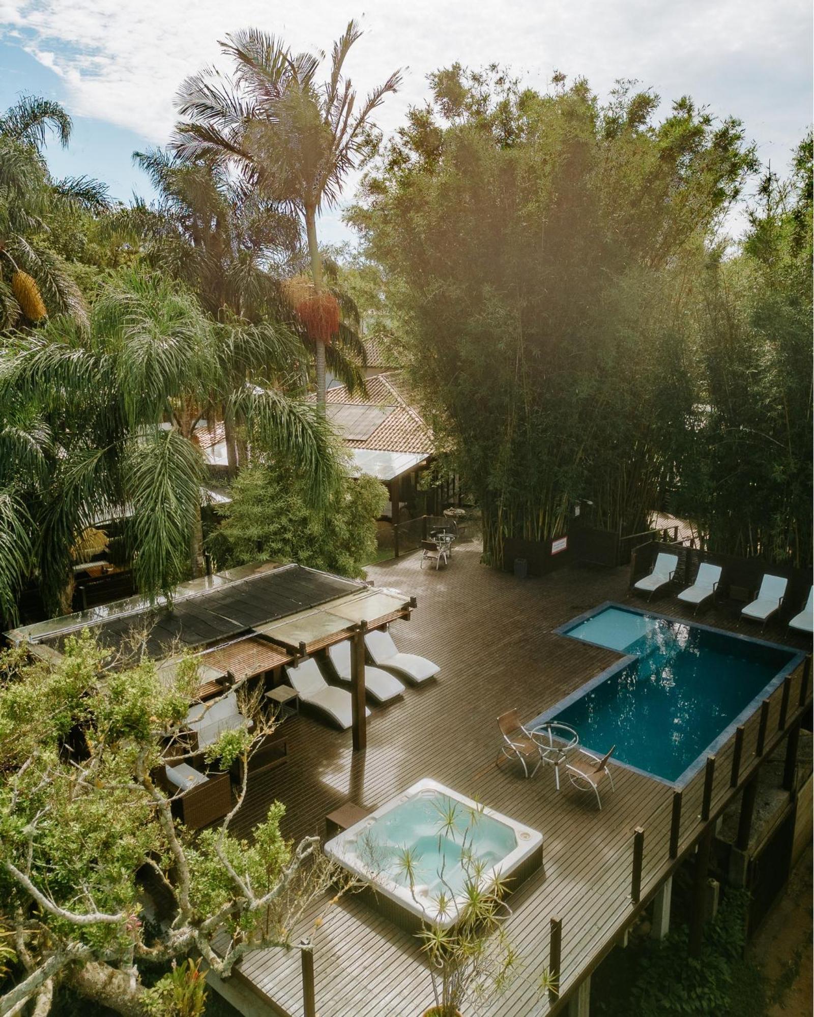 Hospedaria Das Brisas Praia do Rosa Exterior photo